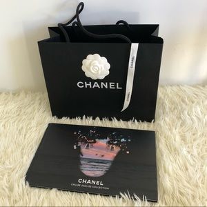 Chanel Table Book (Free paper bag)